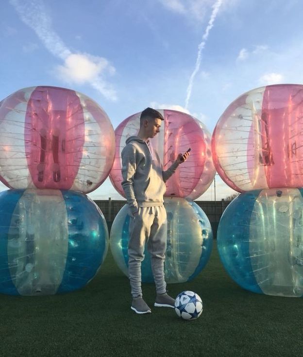 Picture TNFreestyle / Tom Nolan pictured with zorbs 